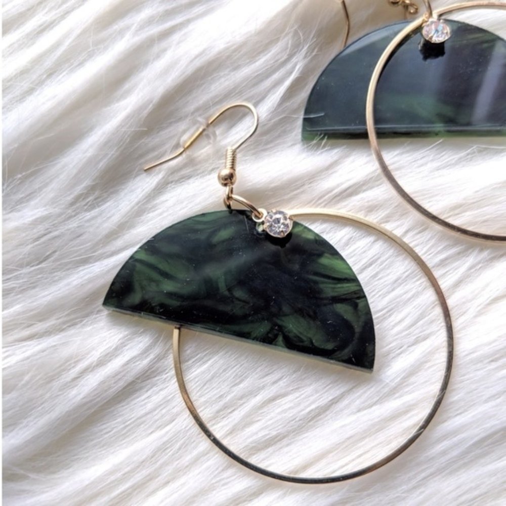 Nwt Marbled Drop Hoop earrings - Picture 2 of 3